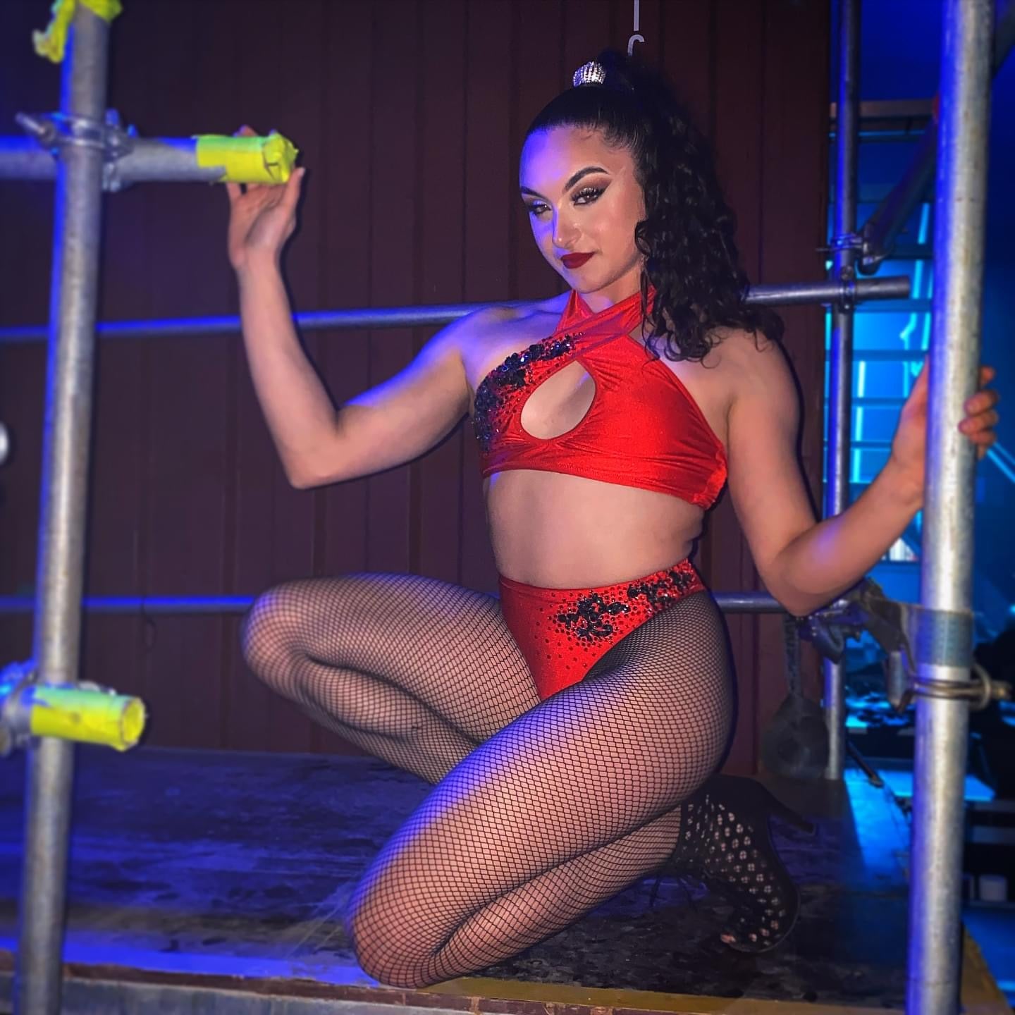 Julia Crop